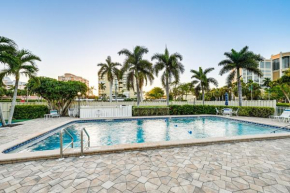 Walk to Beach Marco Island Condo with Pool Access!